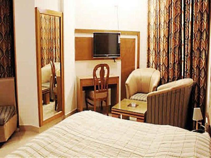 Hotel Padmini Palace Rani Pokhri Экстерьер фото