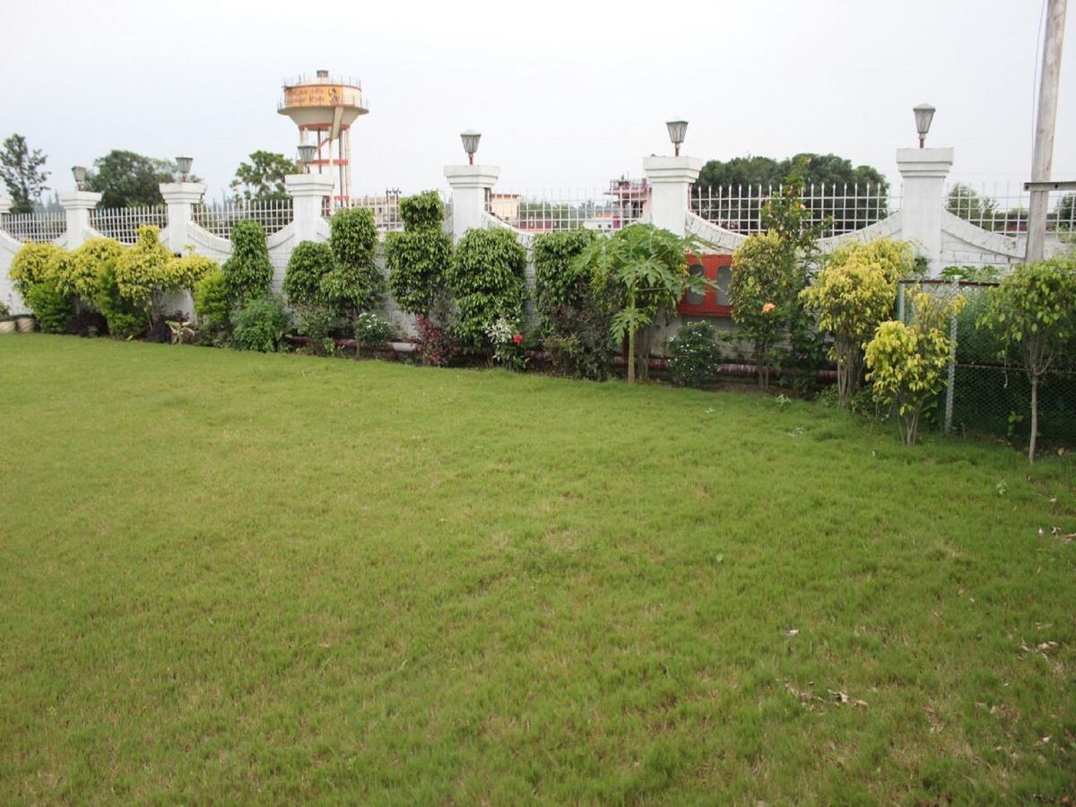 Hotel Padmini Palace Rani Pokhri Экстерьер фото